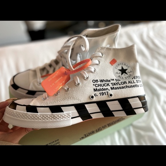 ✨ OFFWHITE x CONVERSE ✨ - Picture 3 of 3